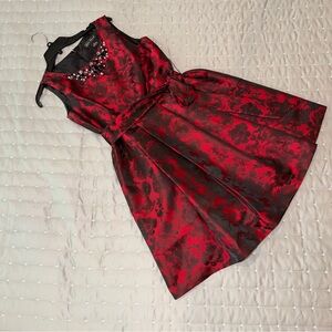 Jessica Howard Red and Black Floral Jacquard Belted Midi Dress